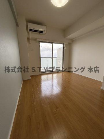 仲介手数料０円！カレント今池の居間・リビング