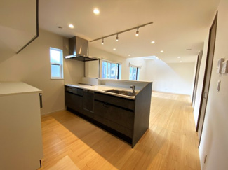  | 岩倉村松町　中古戸建【2023年1月築★４方道路★アイ工務店の注文建築】