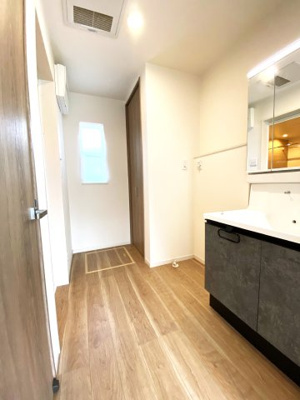  | 岩倉村松町　中古戸建【2023年1月築★４方道路★アイ工務店の注文建築】