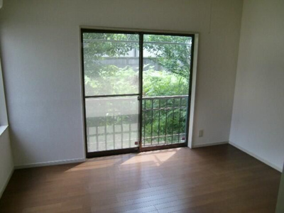 【居間・リビング】 | サニーハウス栗山Ⅱ