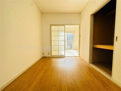 【寝室】 | メゾンソレイユ