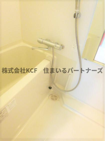 SALA13の浴室|落ち着いた空間のお風呂です
