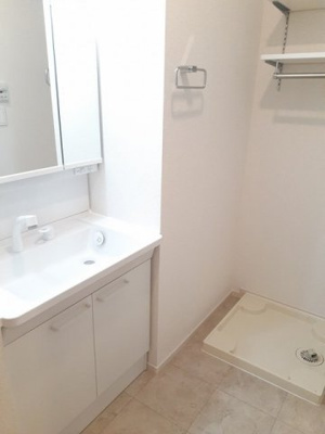 【洗面所】 | アスティーレ志比田　Ｂ | コンパクトで使いやすい洗面所