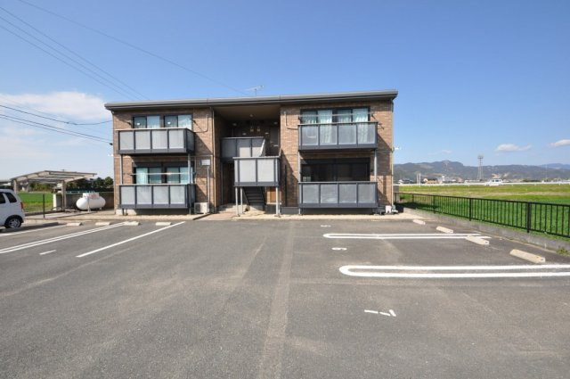 チャームコートK