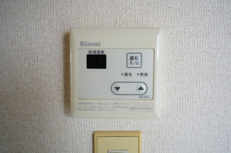 【設備】 | 茨木台マンション | 給湯器パネル
