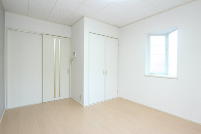 【居間・リビング】 | アーシャーハウス C | ゆったりとした居間です