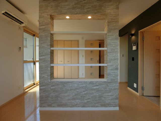 パストラルＫＡ棟の居間・リビング