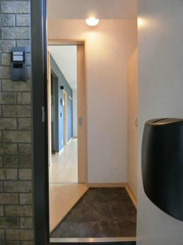 パストラルＫＡ棟の玄関