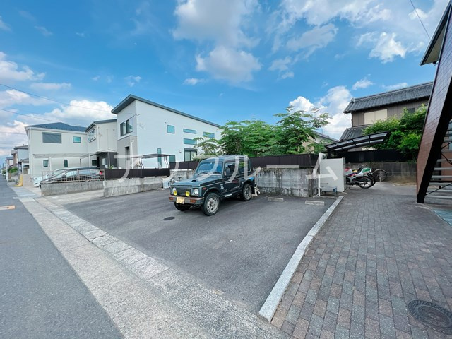 アムールソフィアの駐車場