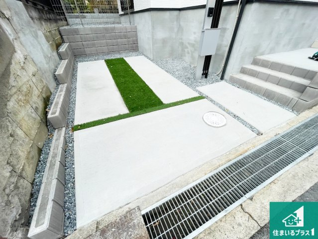 宝塚市御殿山　新築一戸建ての駐車場|駐車スペース！散水栓があるので、こまめに愛車を洗えます！