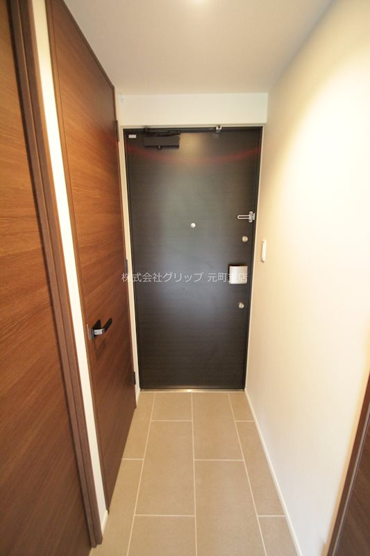 ザ・パークハビオ横浜山手の玄関