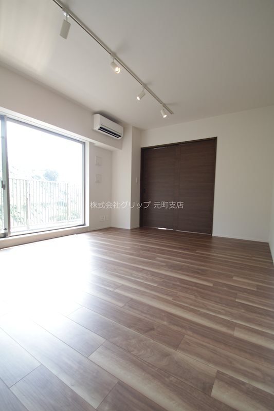 ザ・パークハビオ横浜山手の居間・リビング