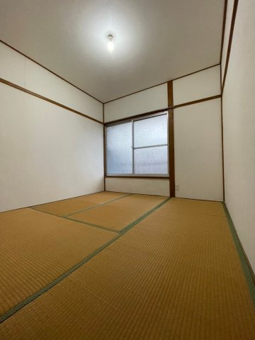 寝屋川市仁和寺町　中古テラスの和室