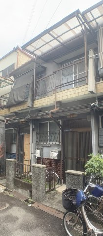 寝屋川市仁和寺町　中古テラスの外観