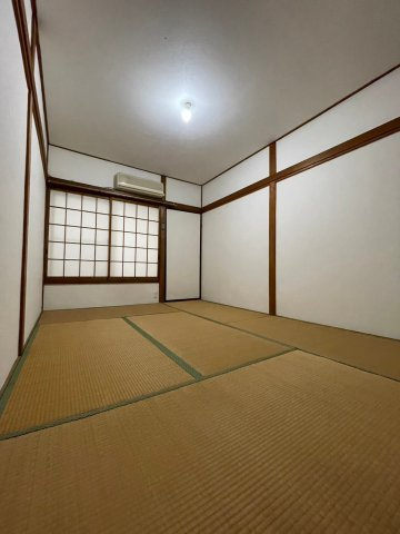寝屋川市仁和寺町　中古テラスの和室