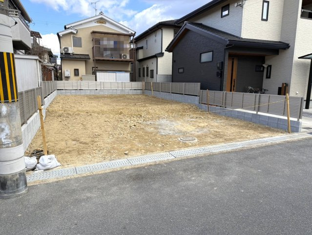 ◆建築条件無し売土地◆閑静な住宅街◆前道幅員６ｍ◆2沿線アクセス可能な立地◆城陽市富野堀口の外観|現地(２０２５年２月撮影)
現況：更地