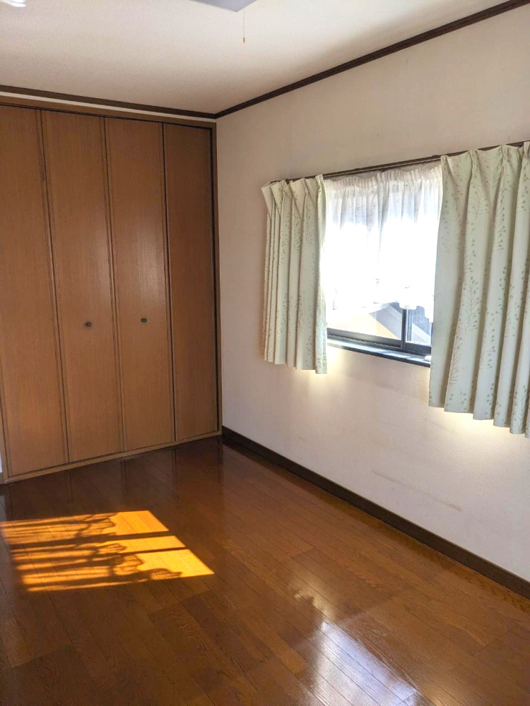 高崎市新後閑町中古住宅の洋室
