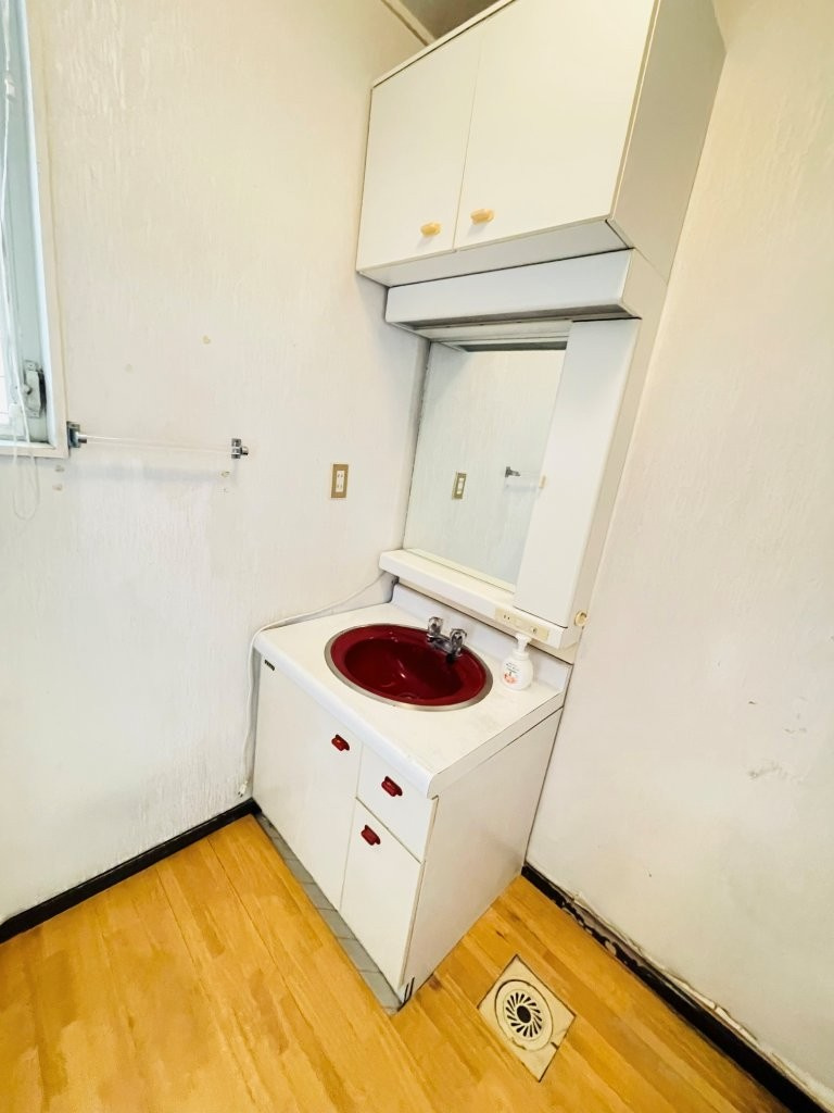 岡崎市上地2丁目の独立洗面台