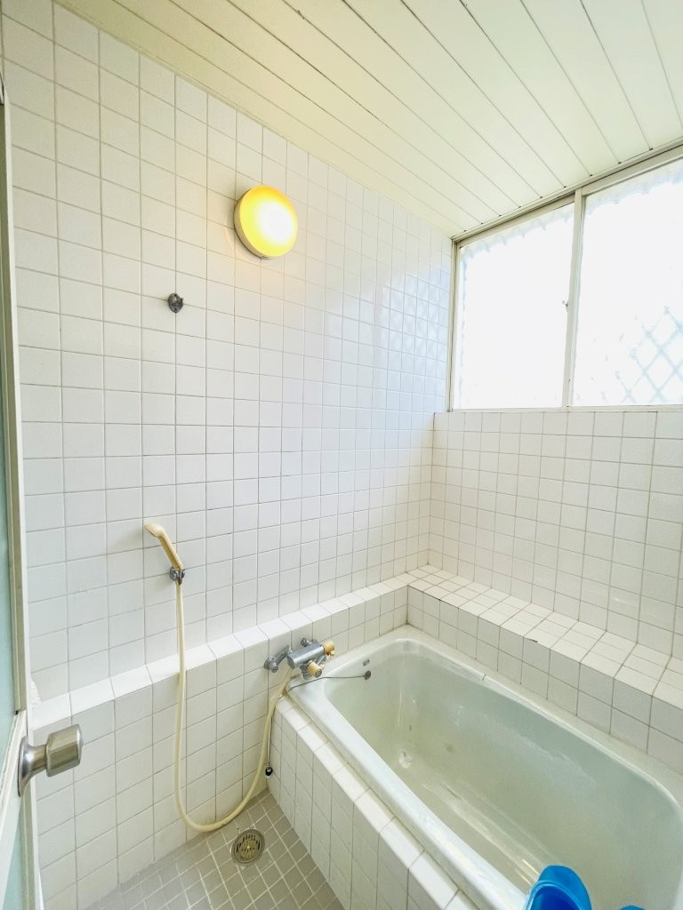 岡崎市上地2丁目の浴室