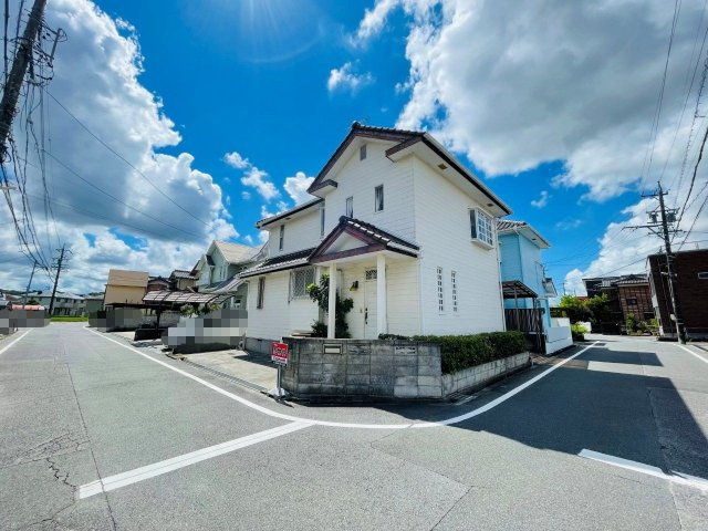 岡崎市上地2丁目の前面道路含む現地写真