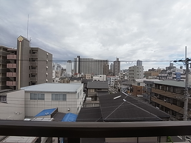 神戸市兵庫区下沢通８丁目の賃貸マンションの展望