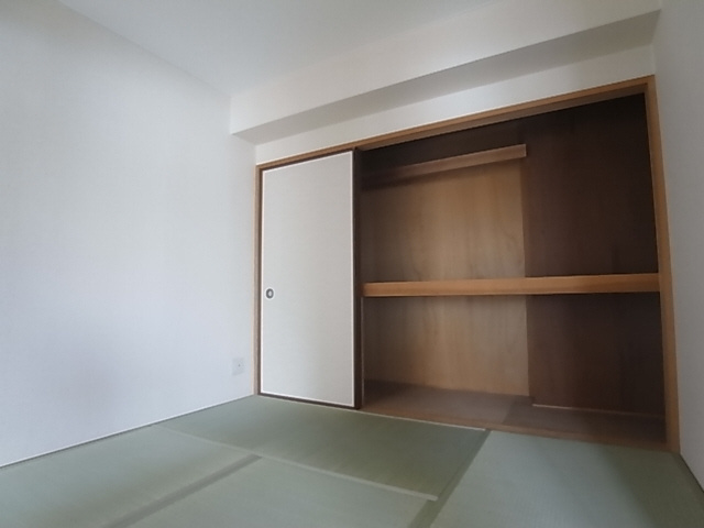 神戸市兵庫区下沢通８丁目の賃貸マンションの収納|収納