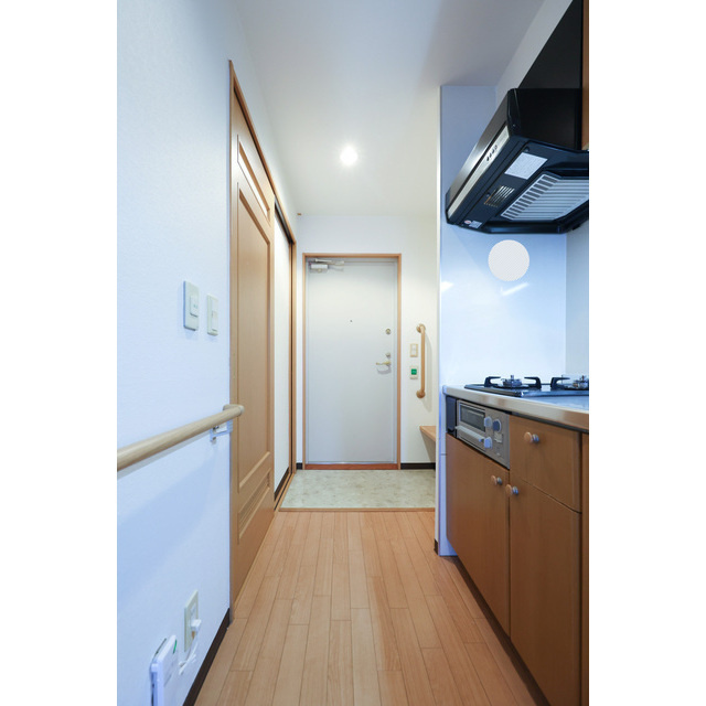 ユートピア三田　の玄関