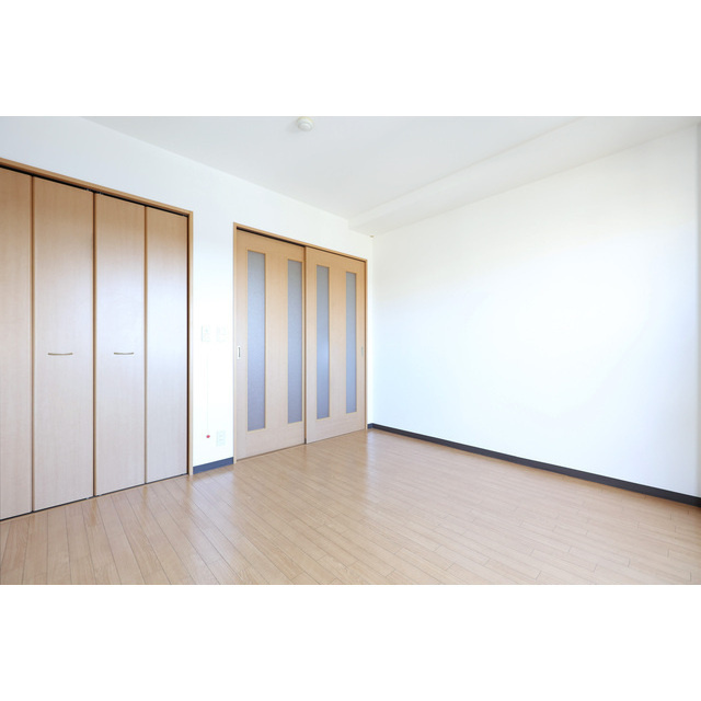 ユートピア三田　の洋室