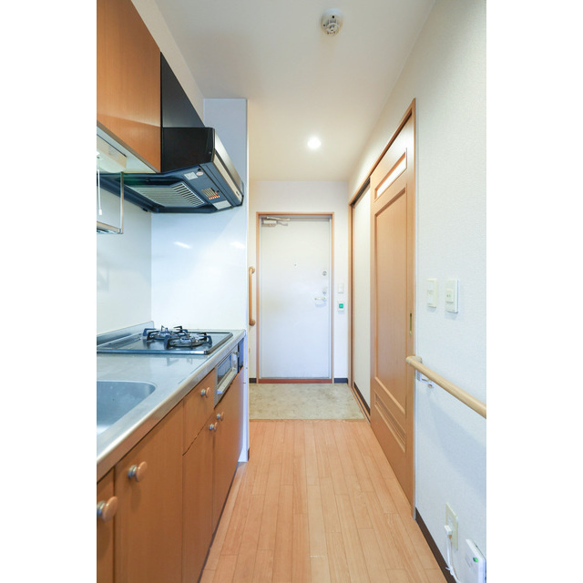 ユートピア三田　の玄関