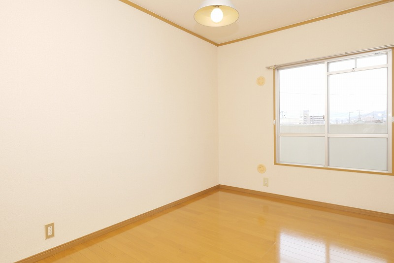 メゾン西山本の洋室|メゾン西山本301号室