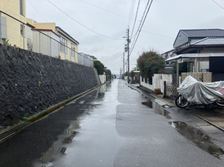 【前面道路含む現地写真】