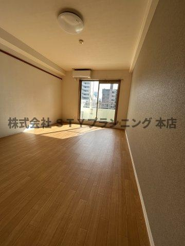 仲介手数料０円！第21プロスパー内山ビルの居間・リビング