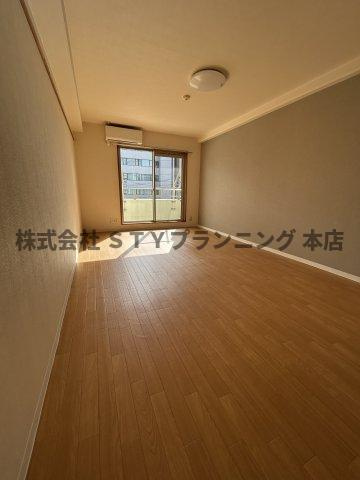 仲介手数料０円！第21プロスパー内山ビルの居間・リビング