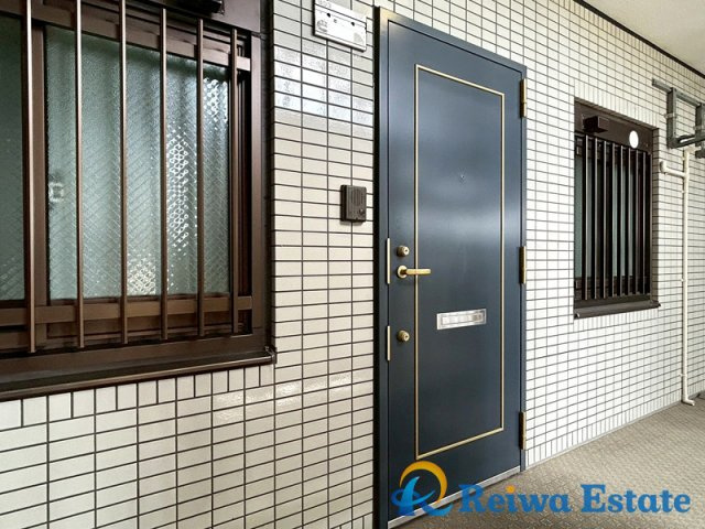 クリオ藤沢伍番館の玄関