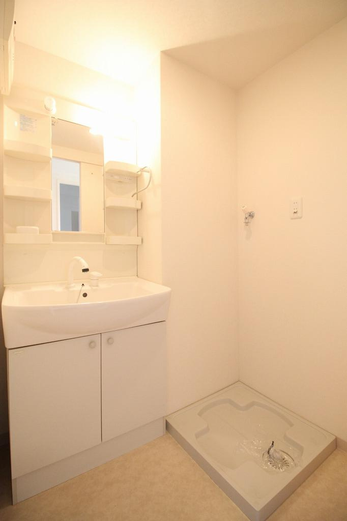 ヴィラージュウィンの洗面所|※左右反転タイプ