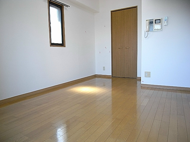 エステムコート神戸・県庁前の居間・リビング