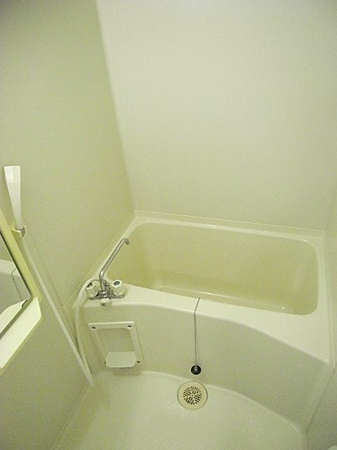 エステムコート神戸・県庁前の浴室