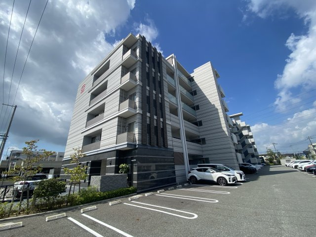 パレ・ロワイヤル田寺東ウエストコートの外観