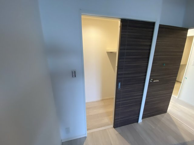 パレ・ロワイヤル田寺東ウエストコートの収納