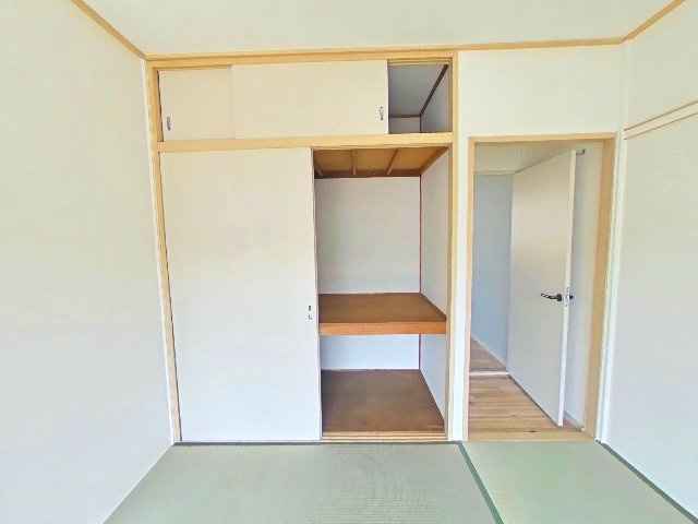 ユーハイツA棟の和室|落ち着いた雰囲気の和室付きです