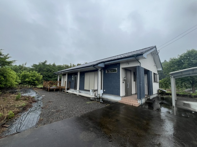 曽於市末吉町深川の中古一戸建