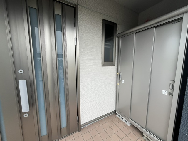 曽於市末吉町深川の中古一戸建の玄関|物置