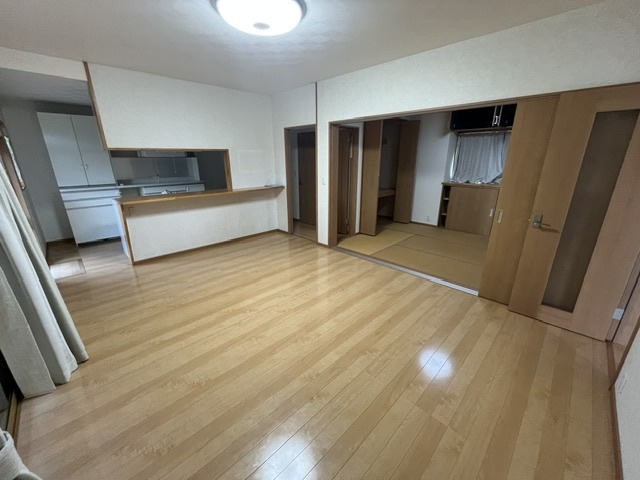 曽於市末吉町深川の中古一戸建の居間・リビング