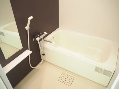 【浴室】 | ビクトワール歯大前 | 落ち着いた空間のお風呂です