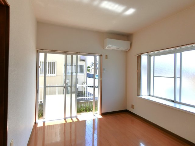 ハウスMTの洋室