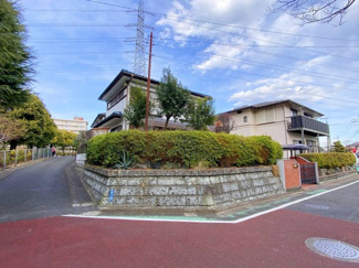 【前面道路含む現地写真】