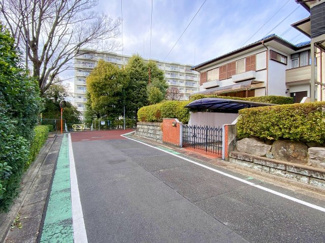 【前面道路含む現地写真】