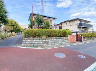 【前面道路含む現地写真】