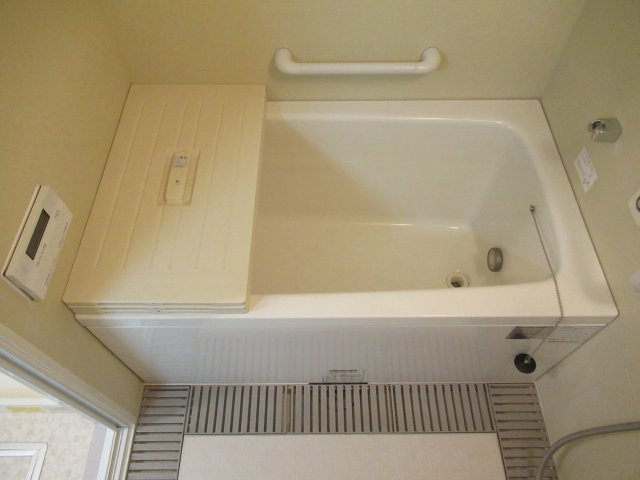 グリーンヒルズ東舞子２ＤＫの浴室