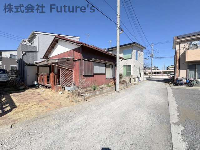 三郷市戸ケ崎3丁目　建築条件無し売地　全1区画の前面道路含む現地写真|前面道路含む現地写真です。
